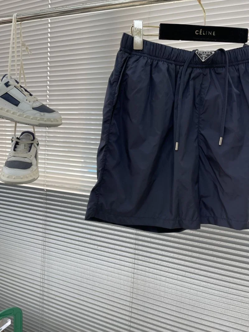 WellDesigned Prada Short Pants 167956