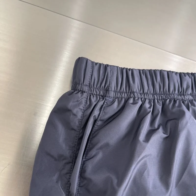 WellDesigned Prada Short Pants 167956