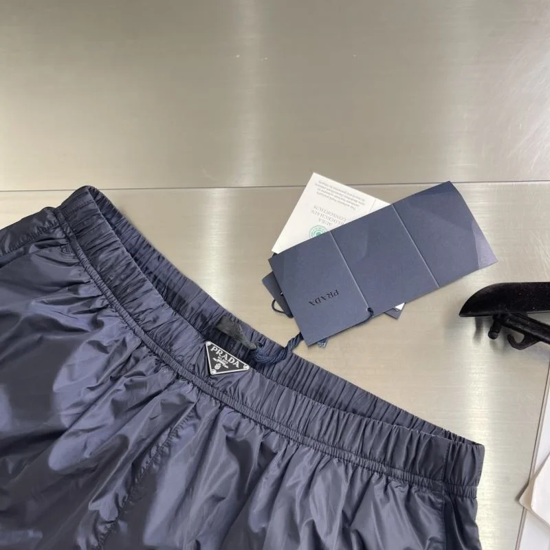 WellDesigned Prada Short Pants 167956