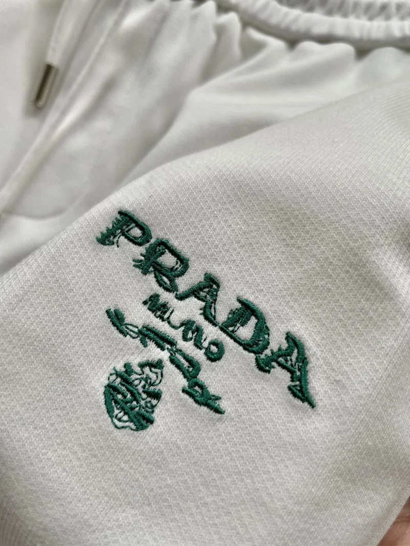 Prada Short Pants Unisex 167146