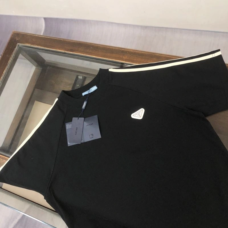 TimelessDesign Prada Short Suits 171540