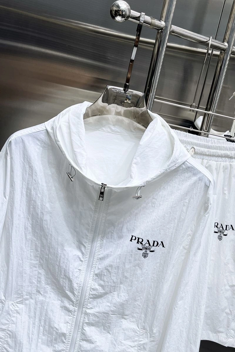 Comfortable Prada Short Suits 170712