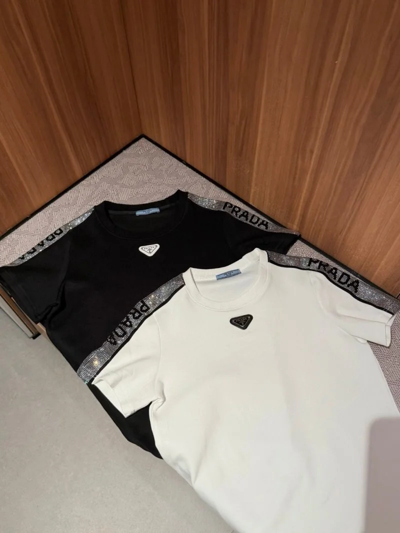 Flexible Prada Short Suits 166115
