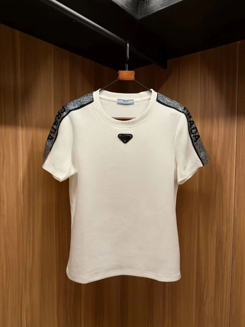 Flexible Prada Short Suits 166115