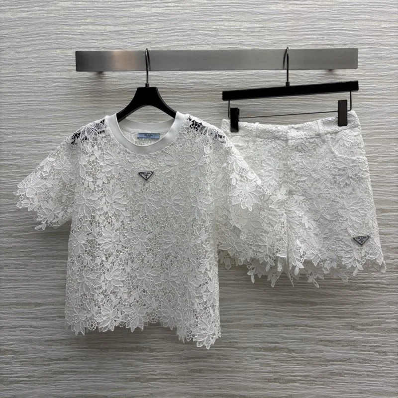 TechFriendly Prada Short Suits 166118