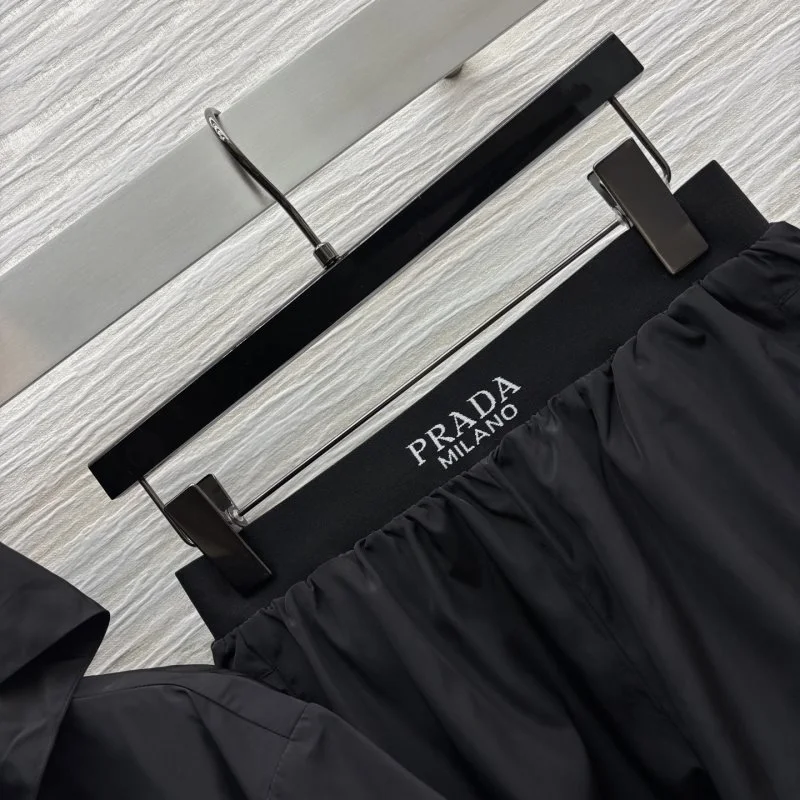 Flexible Prada Short Suits 166110