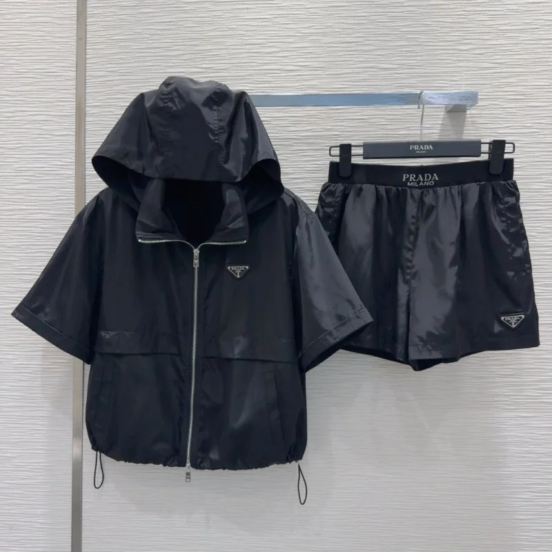 Prada Short Suits Youthful 166113