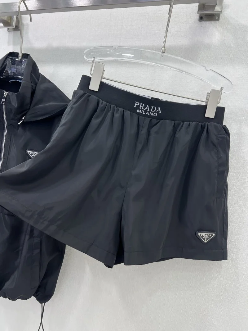 Functional Prada Short Suits 166108