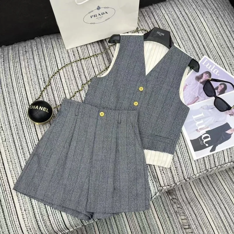 Flexible Prada Short Suits 166500