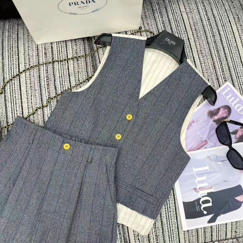 Flexible Prada Short Suits 166500