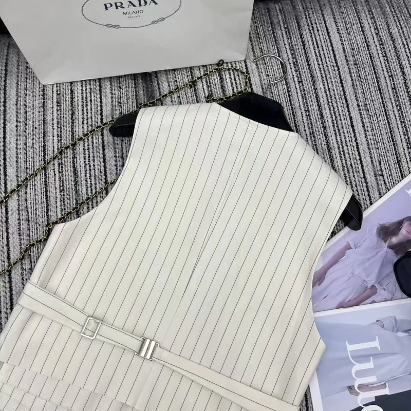 Flexible Prada Short Suits 166500
