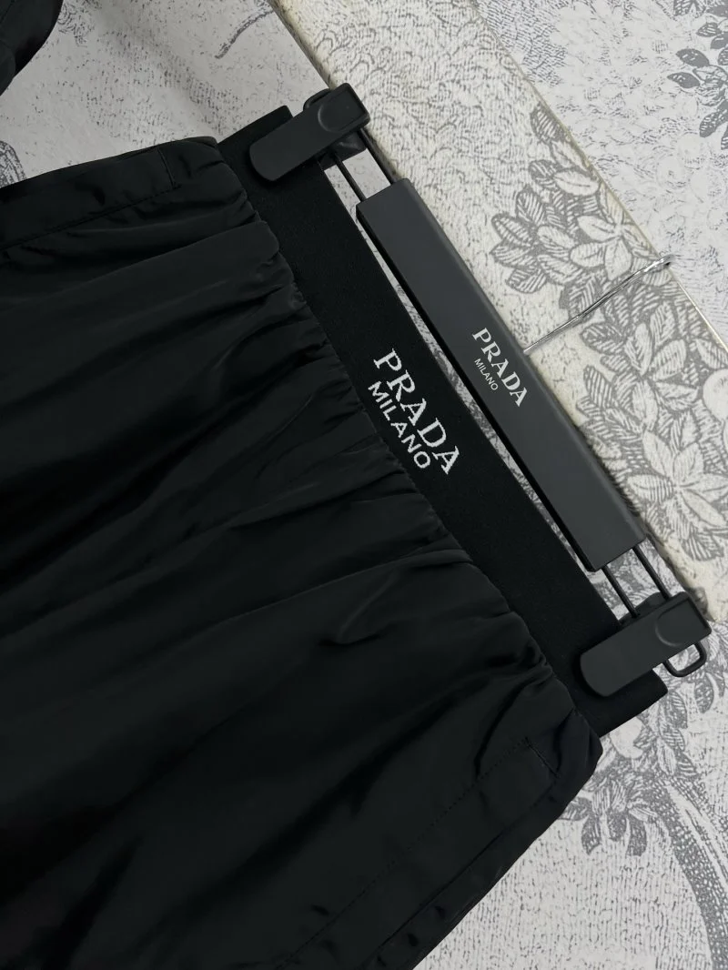 Prada Short Suits Effortless 165780