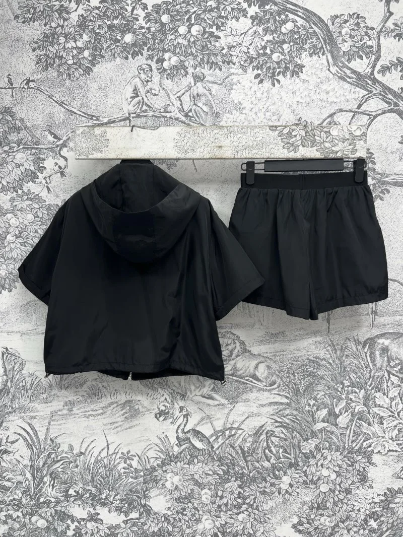 Prada Short Suits Effortless 165780