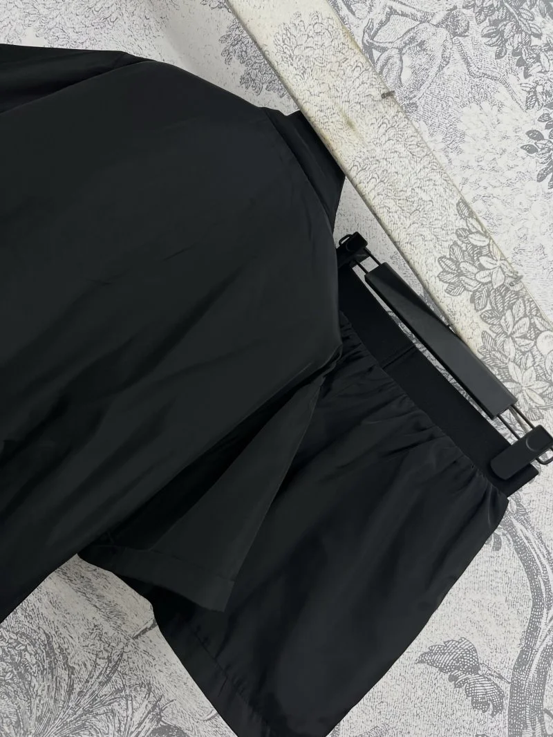 Prada Short Suits Effortless 165780