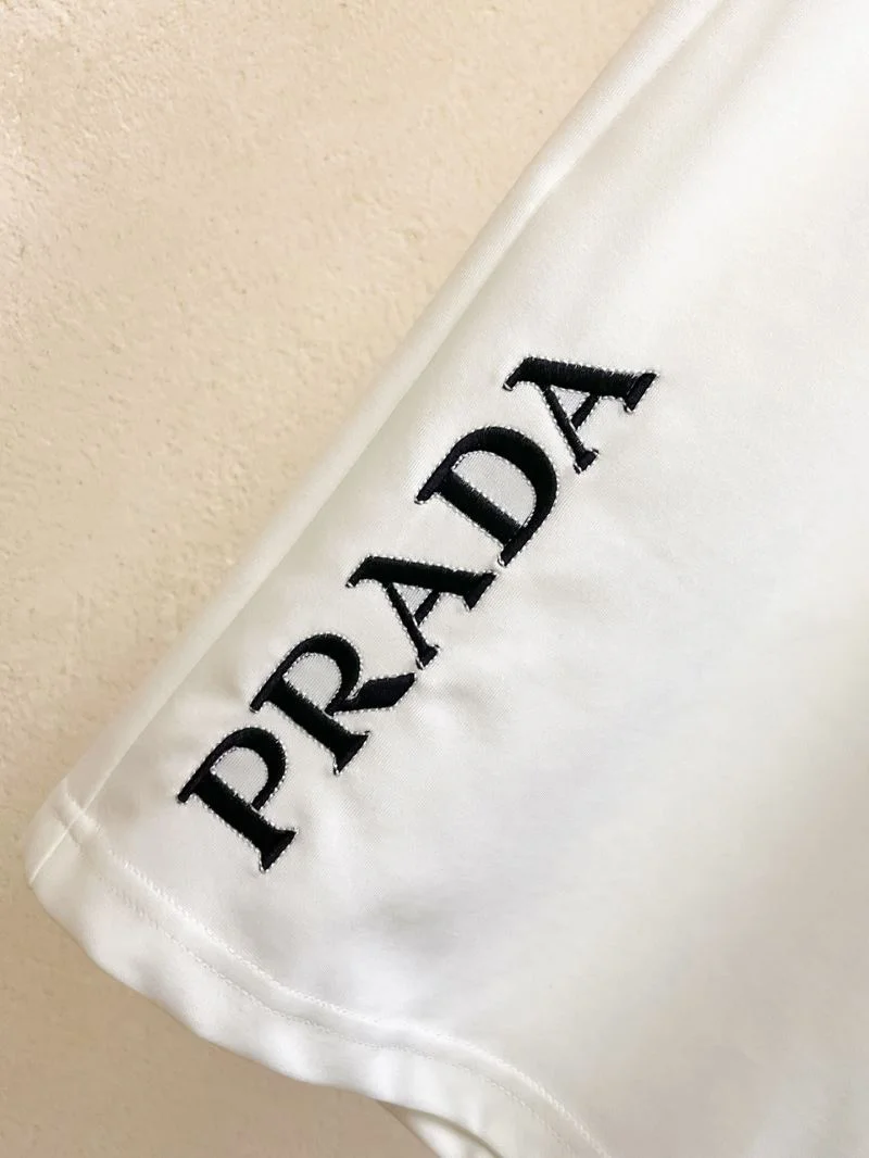 Prada Short Suits Cozy 167955