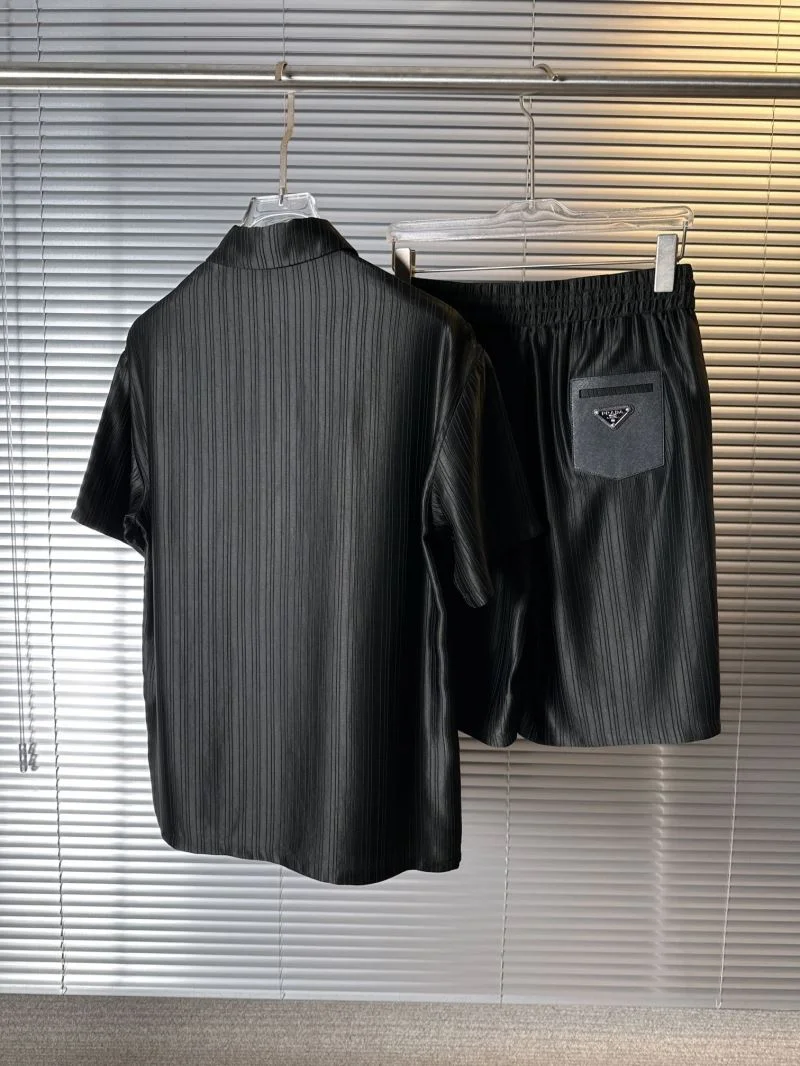 Comfortable Prada Short Suits 167114