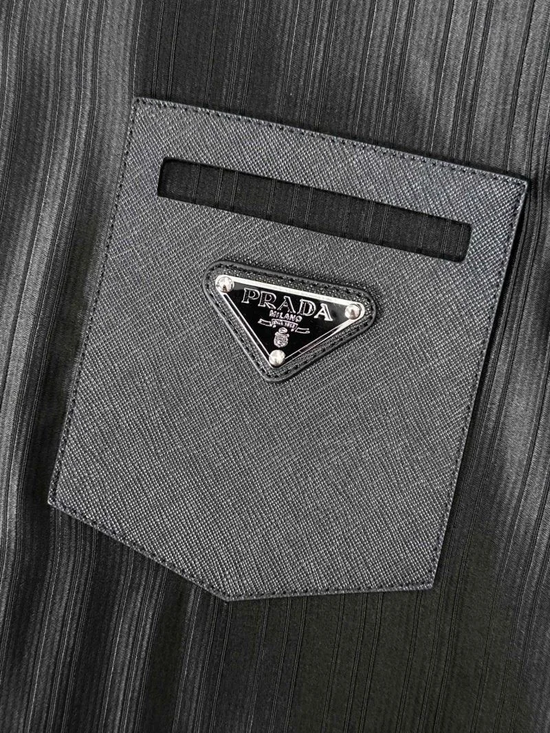 Comfortable Prada Short Suits 167114