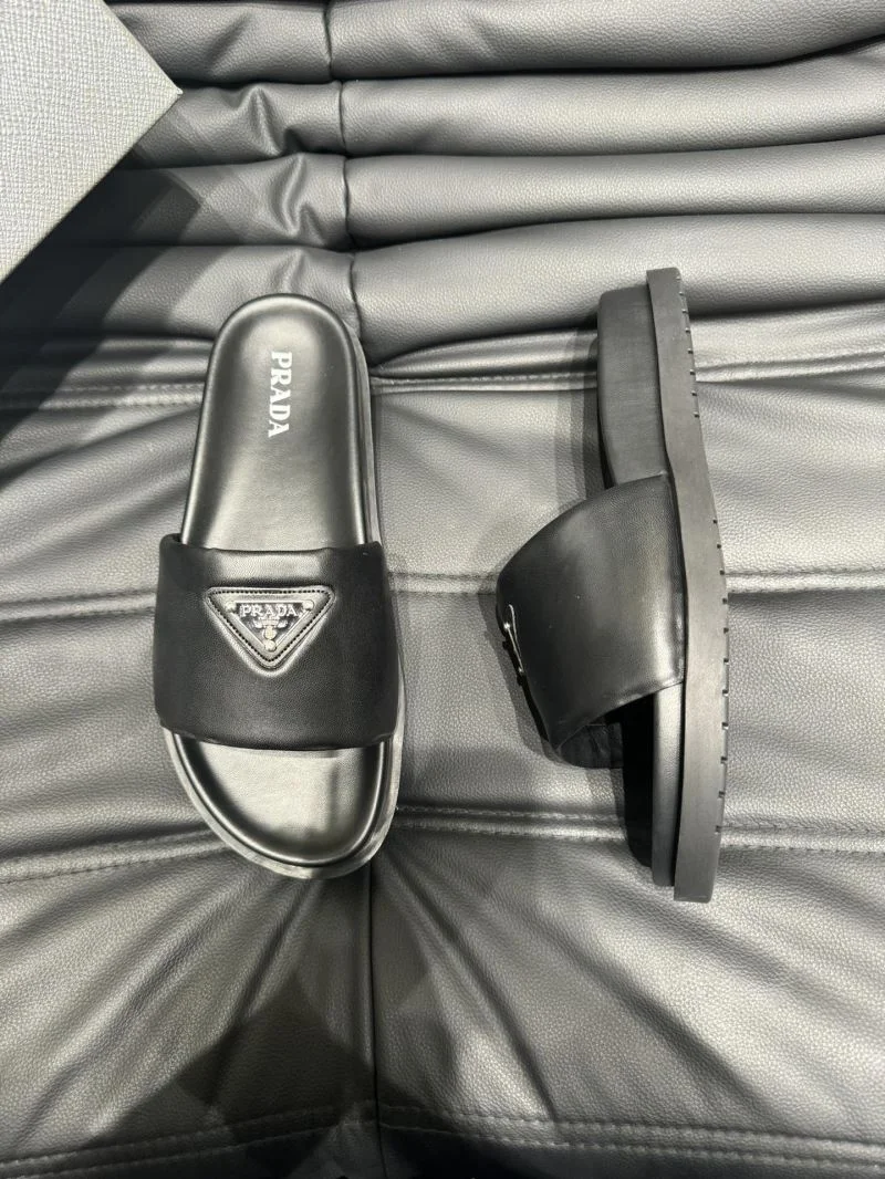 Prada Slippers Youthful 33615