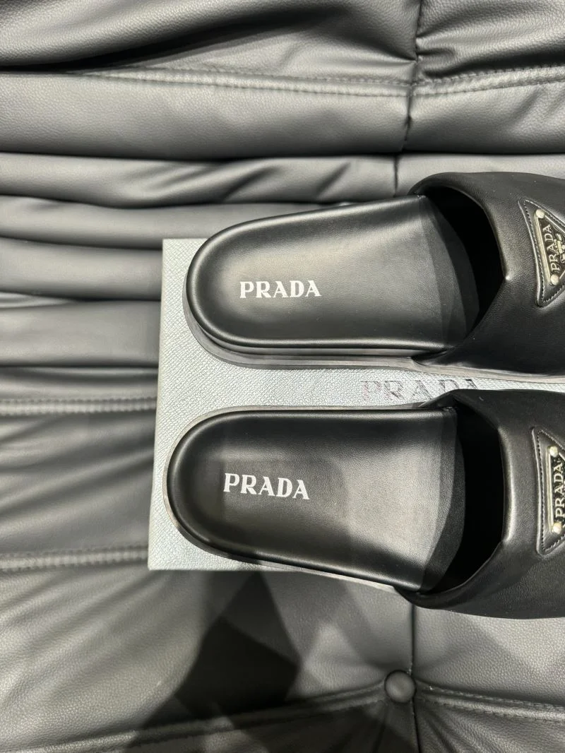 Prada Slippers Youthful 33615