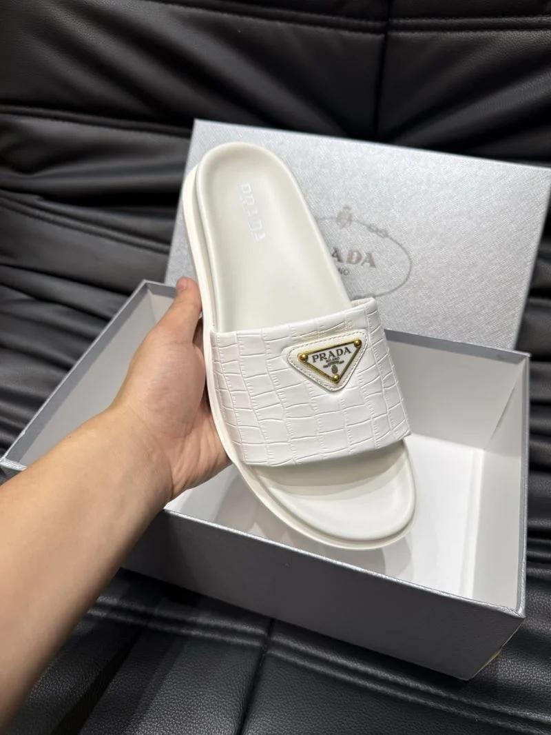 Fashionable Prada Slippers 33614