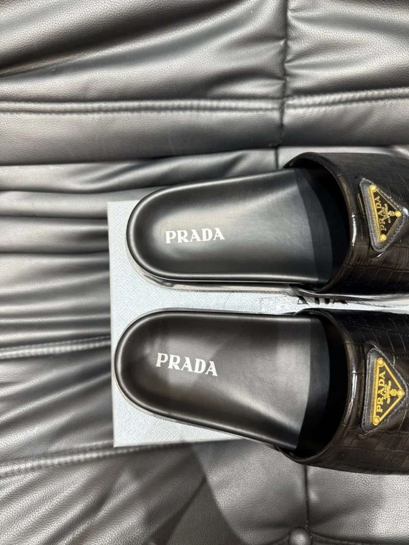 Prada Slippers Soft 33609