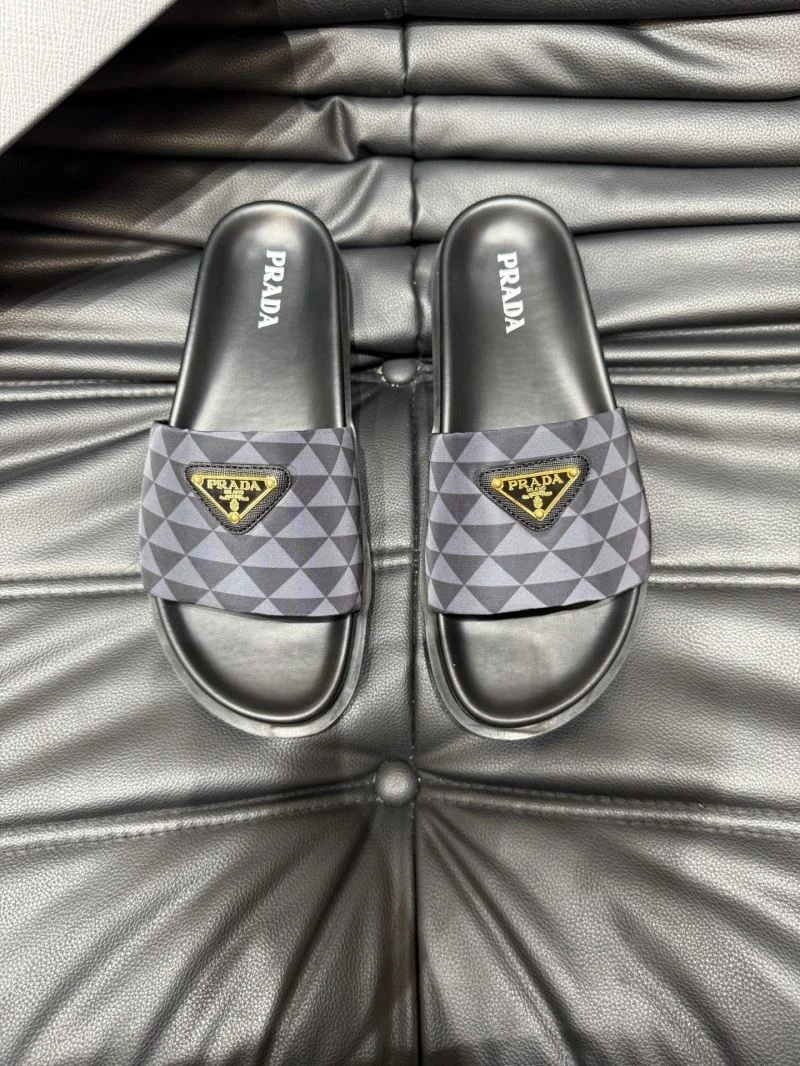 Prada Slippers Lightweight 33606