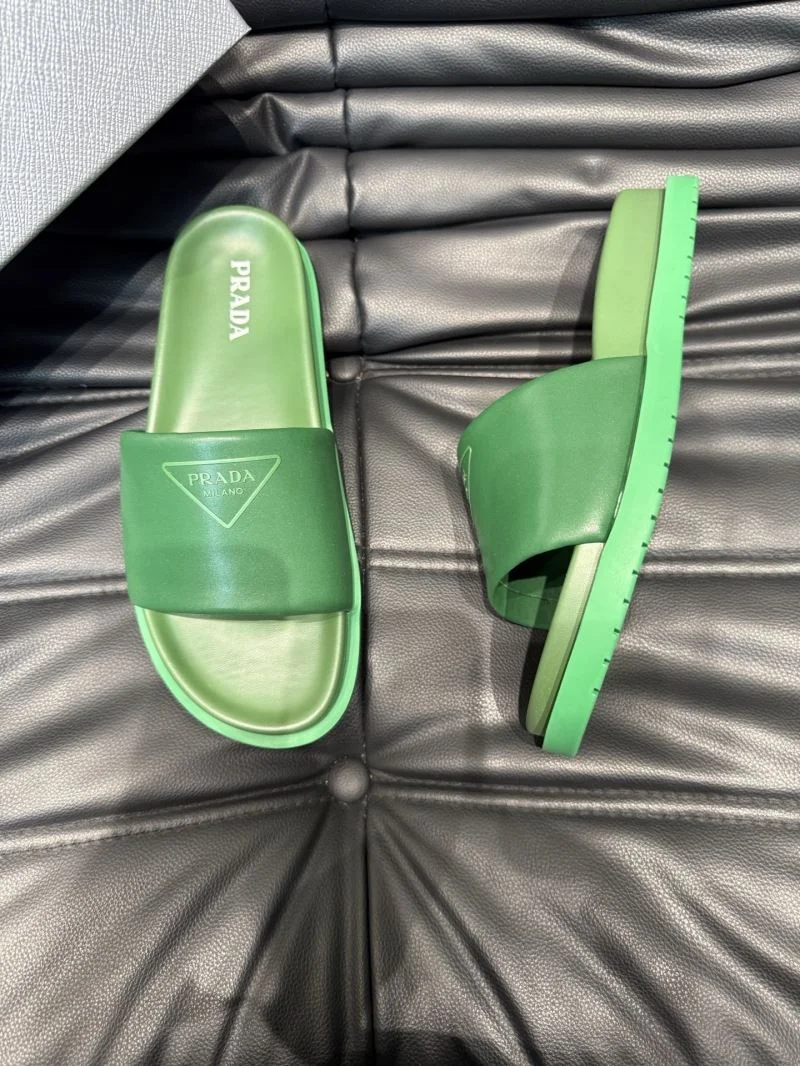 Durable Prada Slippers 33597