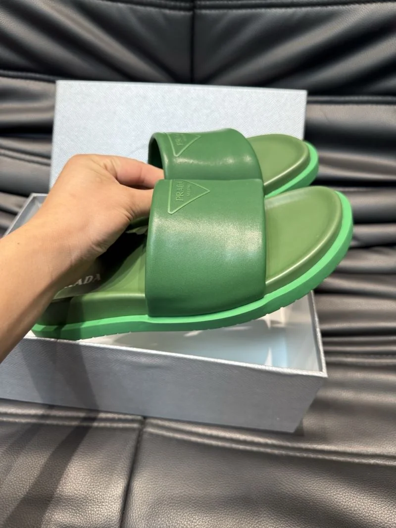 Durable Prada Slippers 33597