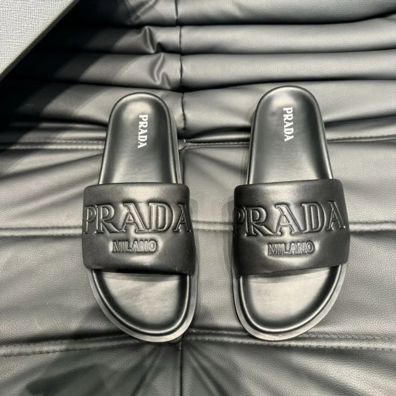 Prada Slippers Practical 33593