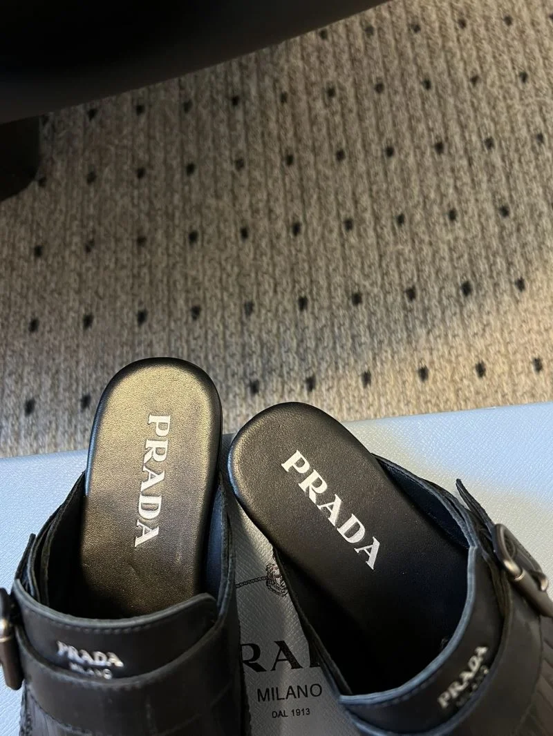 Prada Slippers Casual 34331