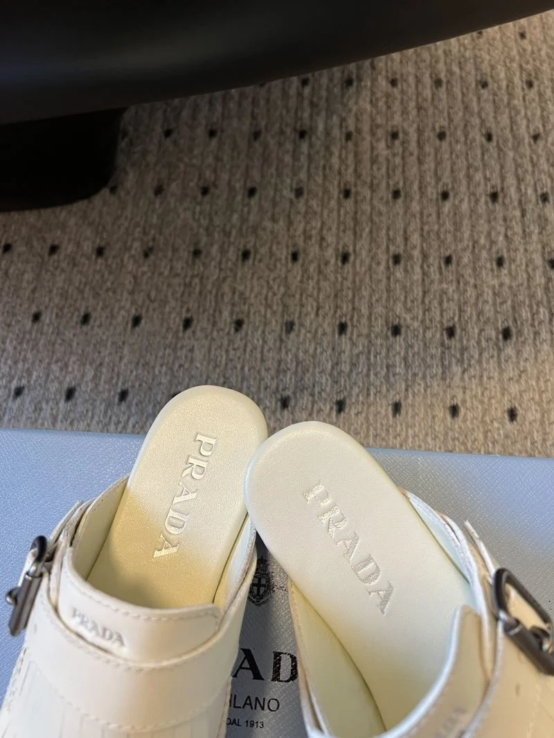 Prada Slippers Unique 34335