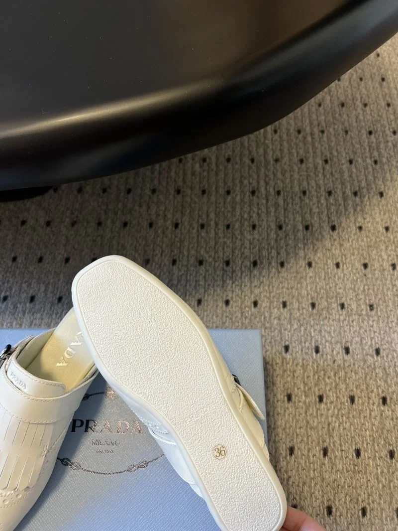 Prada Slippers Unique 34335