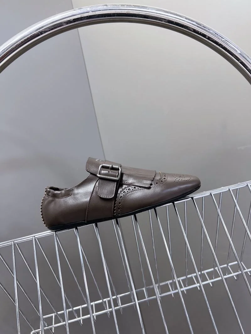 Refined Prada Slippers 34332