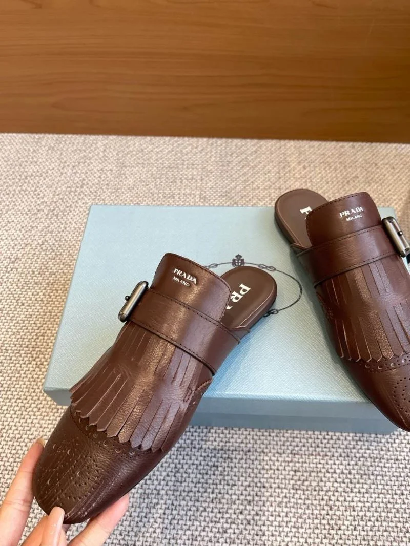 Prada Slippers TimelessDesign 34321