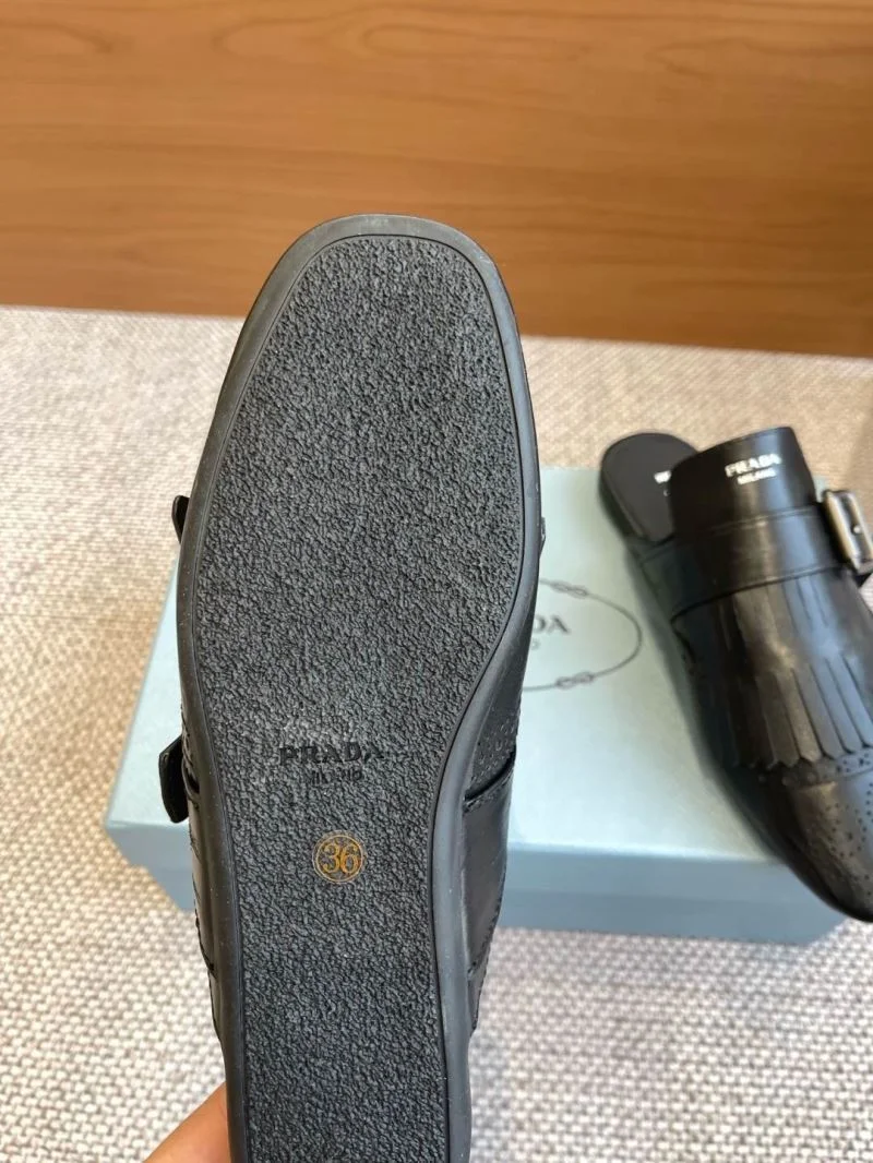 Prada Slippers Bright 34320