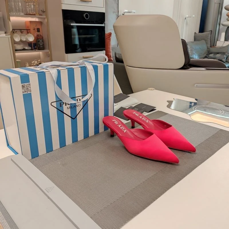Prada Slippers Youthful 34308