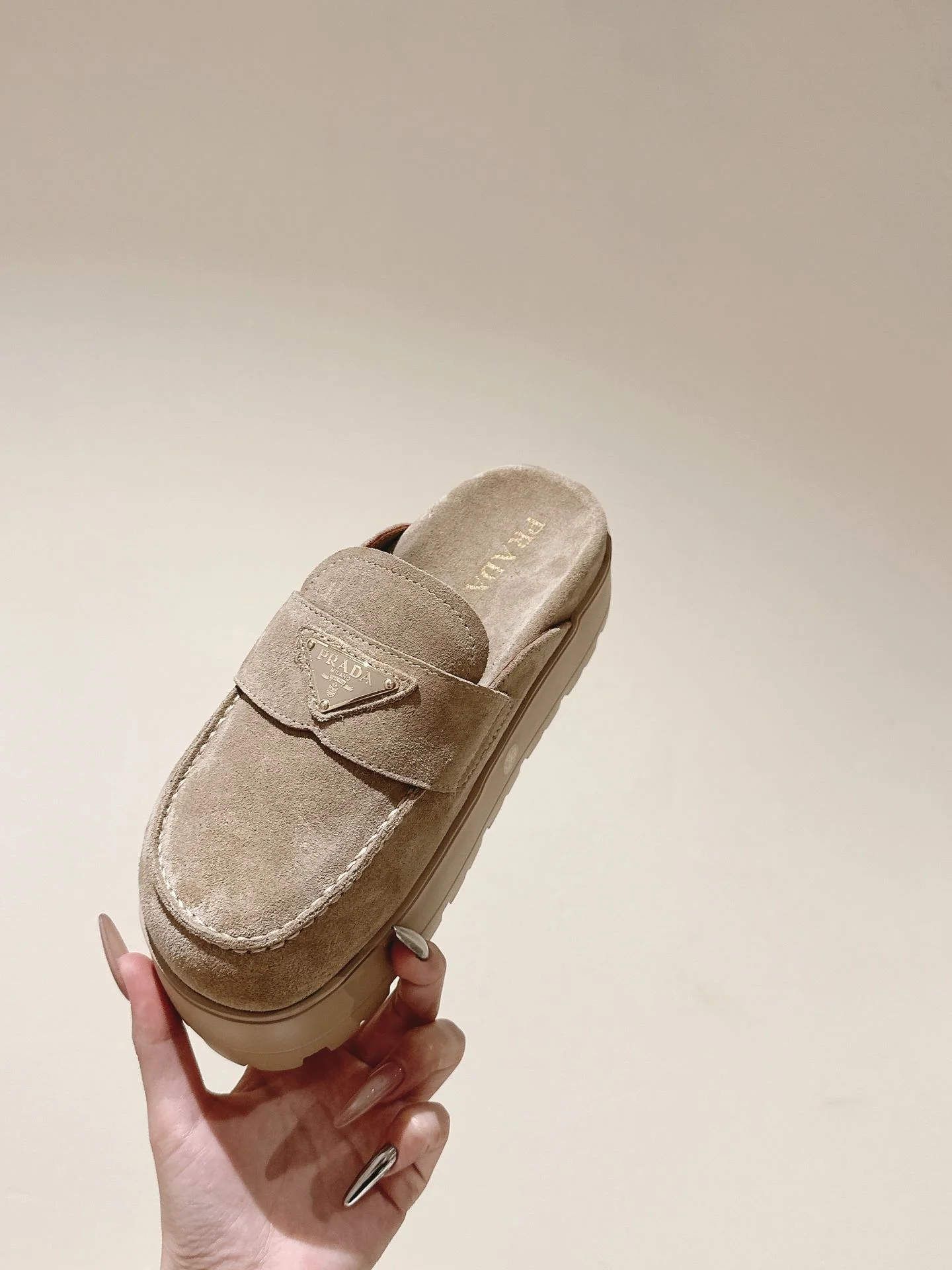 EyeCatching Prada Slippers 34285