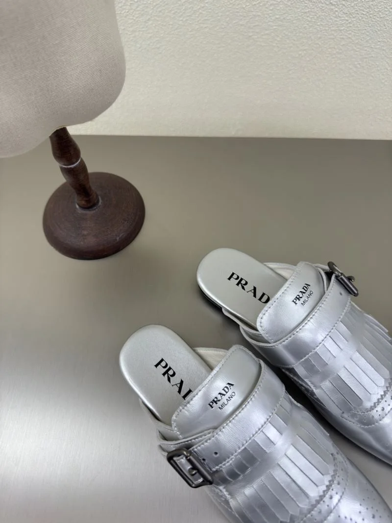 Prada Slippers RelaxedFit 34993