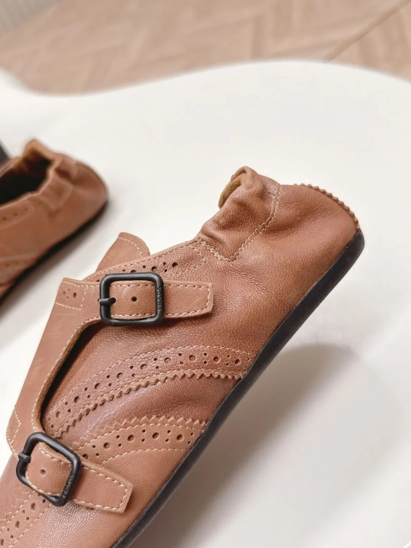 Durable Prada Slippers 35000