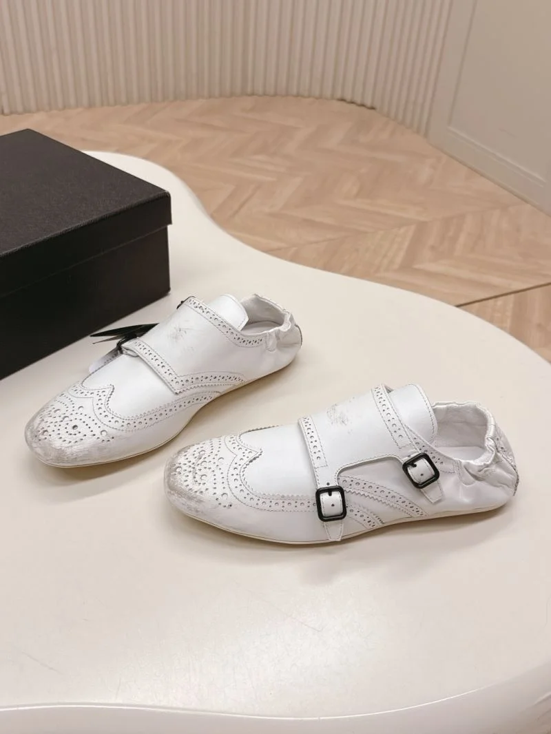 Refined Prada Slippers 34971