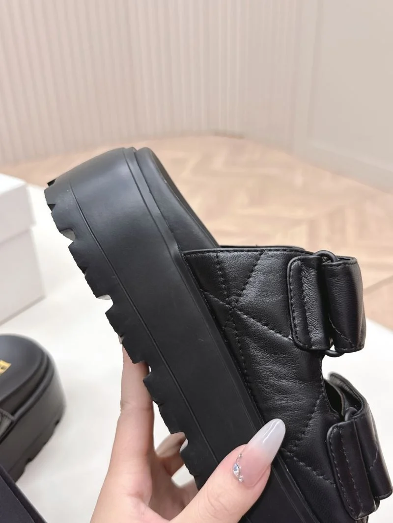 Prada Slippers Refined 34974