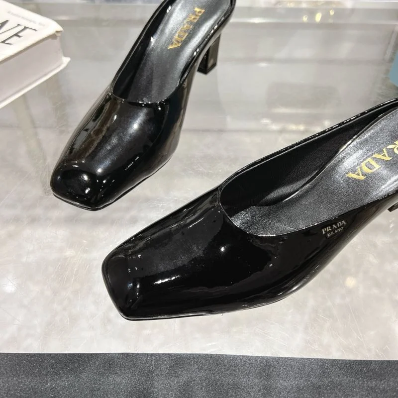 Effortless Prada Slippers 34934