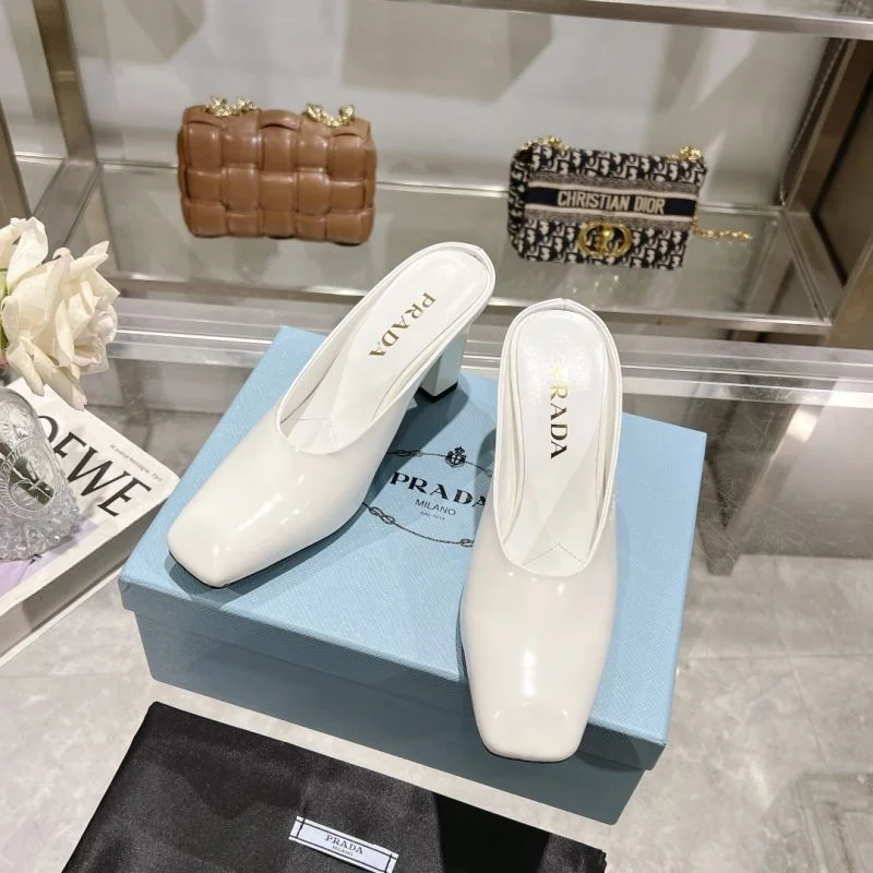 Prada Slippers Elegant 34949