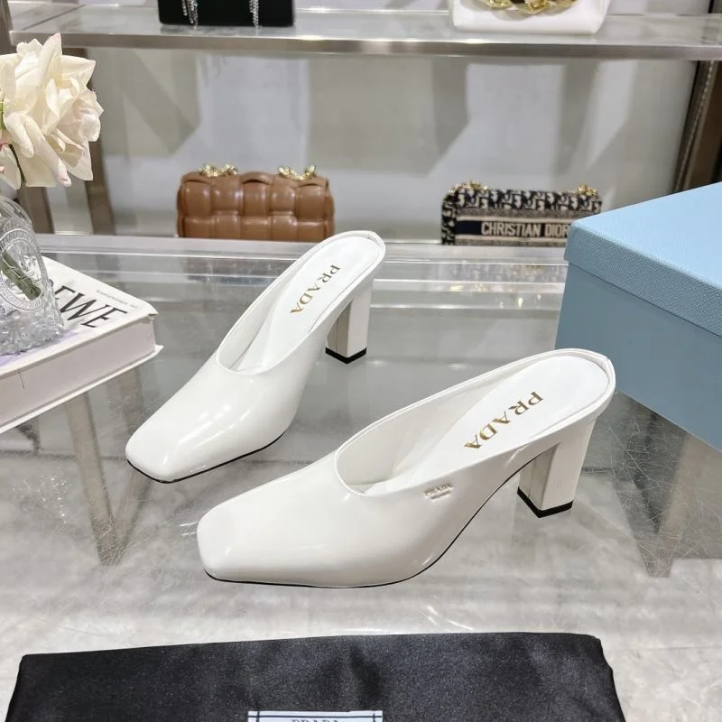 Prada Slippers Elegant 34949