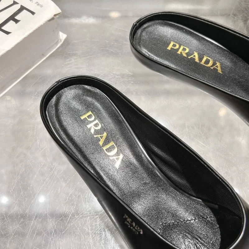 Chic Prada Slippers 34959