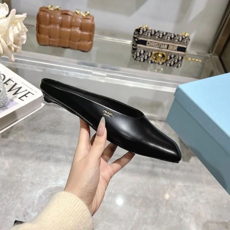 Chic Prada Slippers 34959