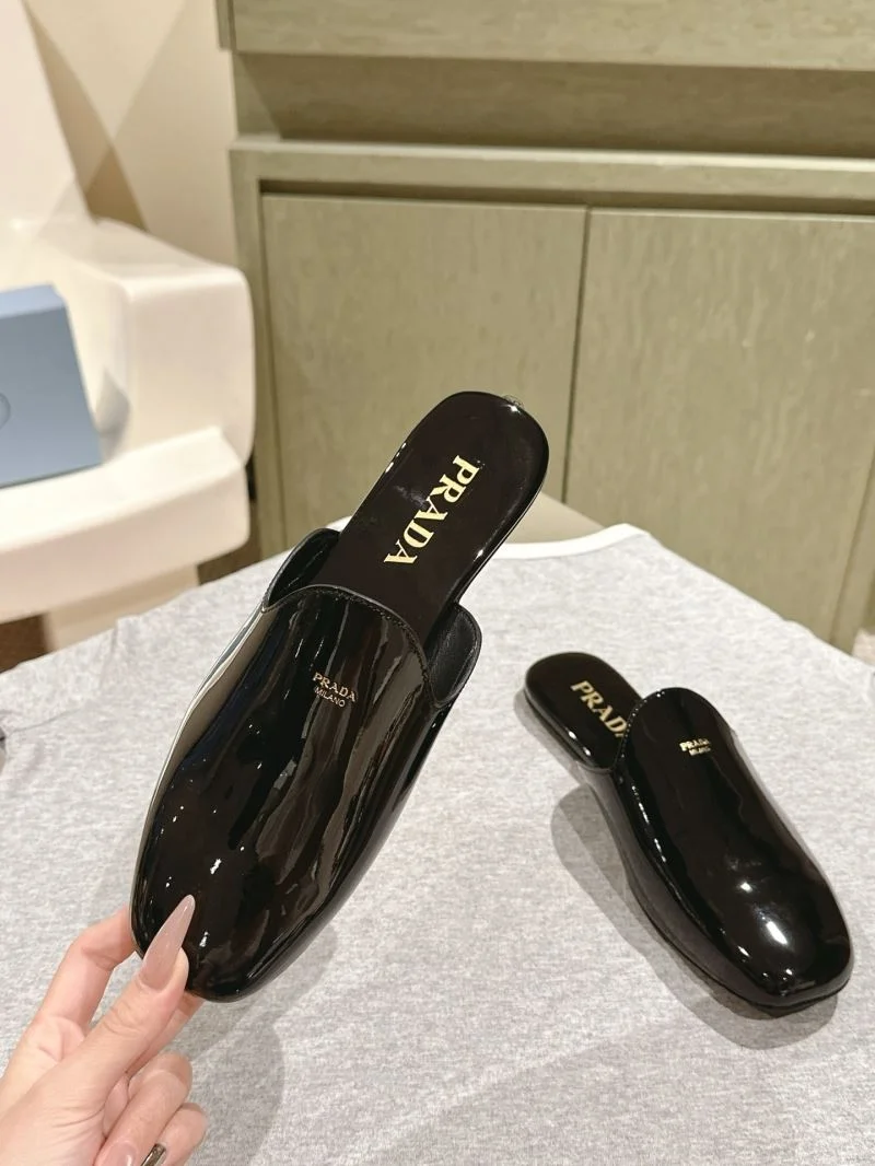 Supportive Prada Slippers 34915