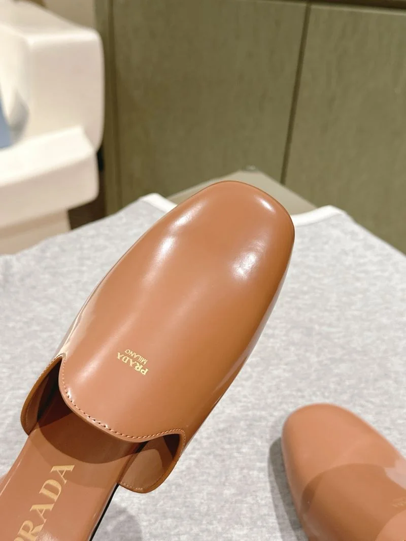 Prada Slippers WellDesigned 34907
