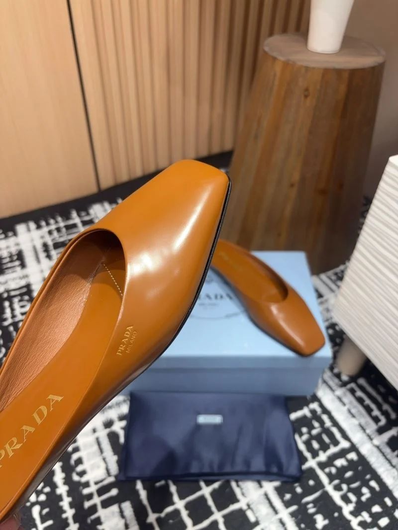Prada Slippers Durable 34903