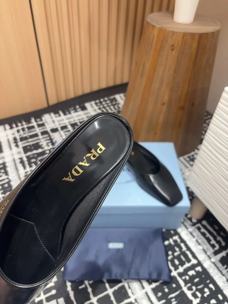 UrbanStyle Prada Slippers 34898